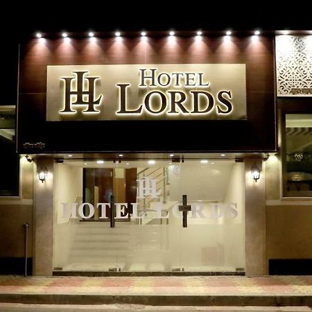 Hotel Lords, Fort Мумбай Екстериор снимка
